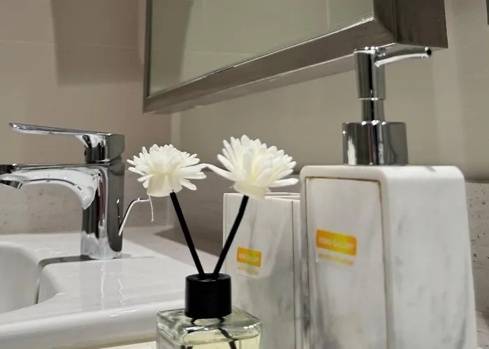 Eleve At Acqua Residences, Makati Near Bgc