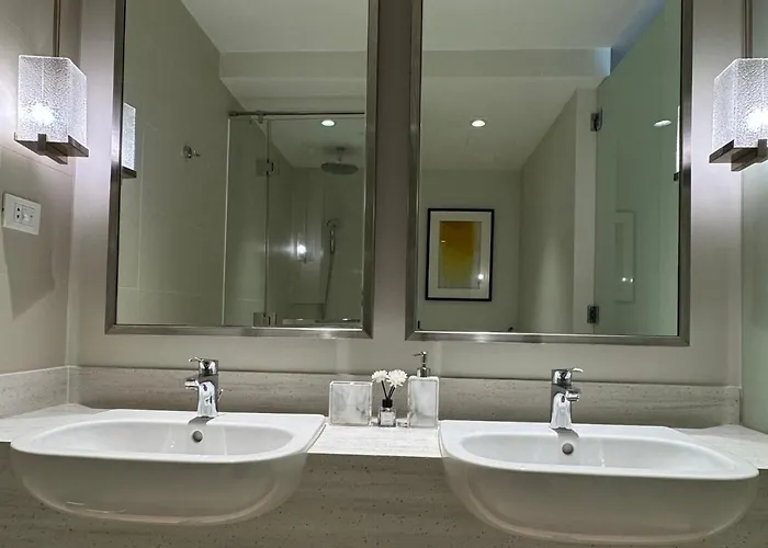 Eleve At Acqua Residences, Makati Near Bgc 酒店 4*
