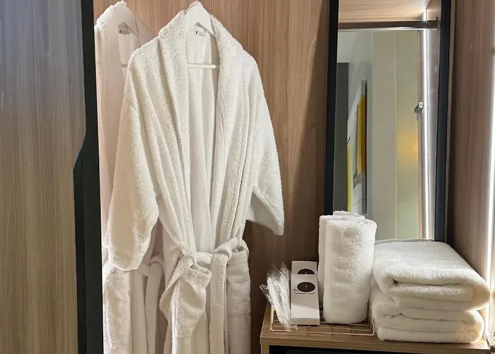 Eleve At Acqua Residences, Makati Near Bgc 马尼拉