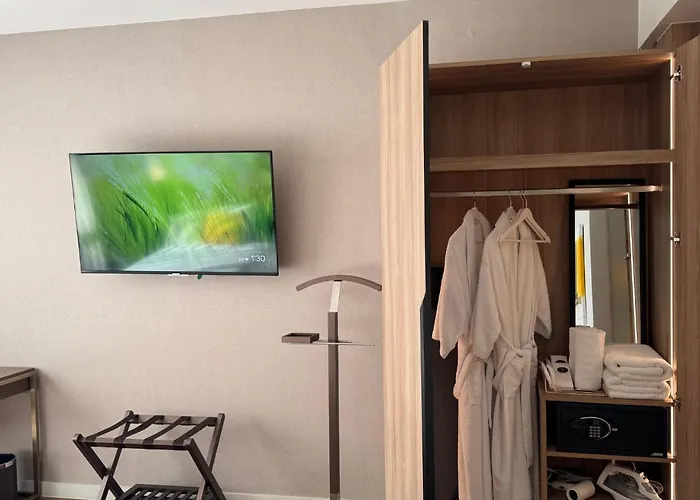 酒店 Eleve At Acqua Residences, Makati Near Bgc 马尼拉